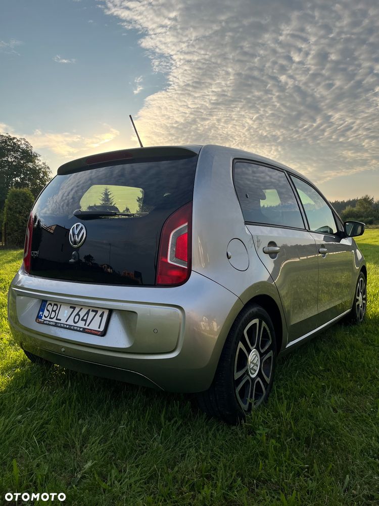 Volkswagen up! 1.0 high - 5