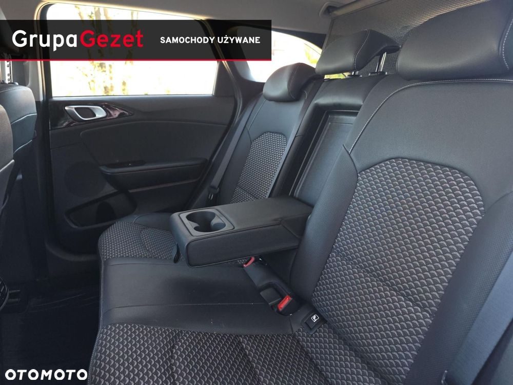 Kia Ceed 1.5 T-GDI Tribute DCT - 16