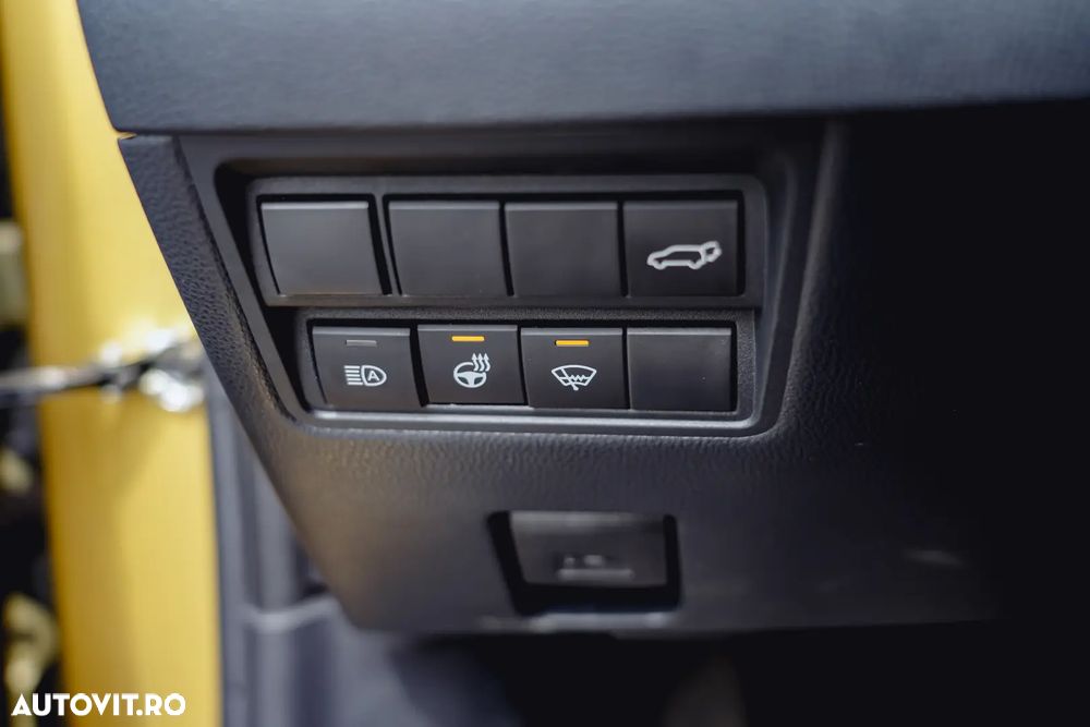 Toyota Yaris 1.5 130 CP HEV Premiere Edition - 13