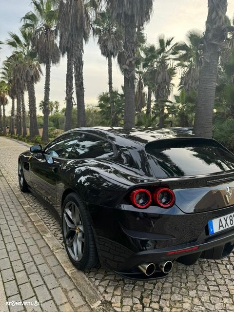 Ferrari GTC4 Lusso - 5