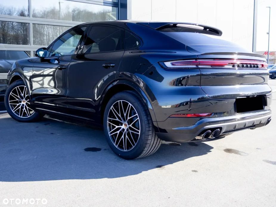 Porsche Cayenne - 4