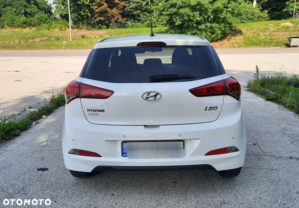 Hyundai i20 1.2 GO - 10