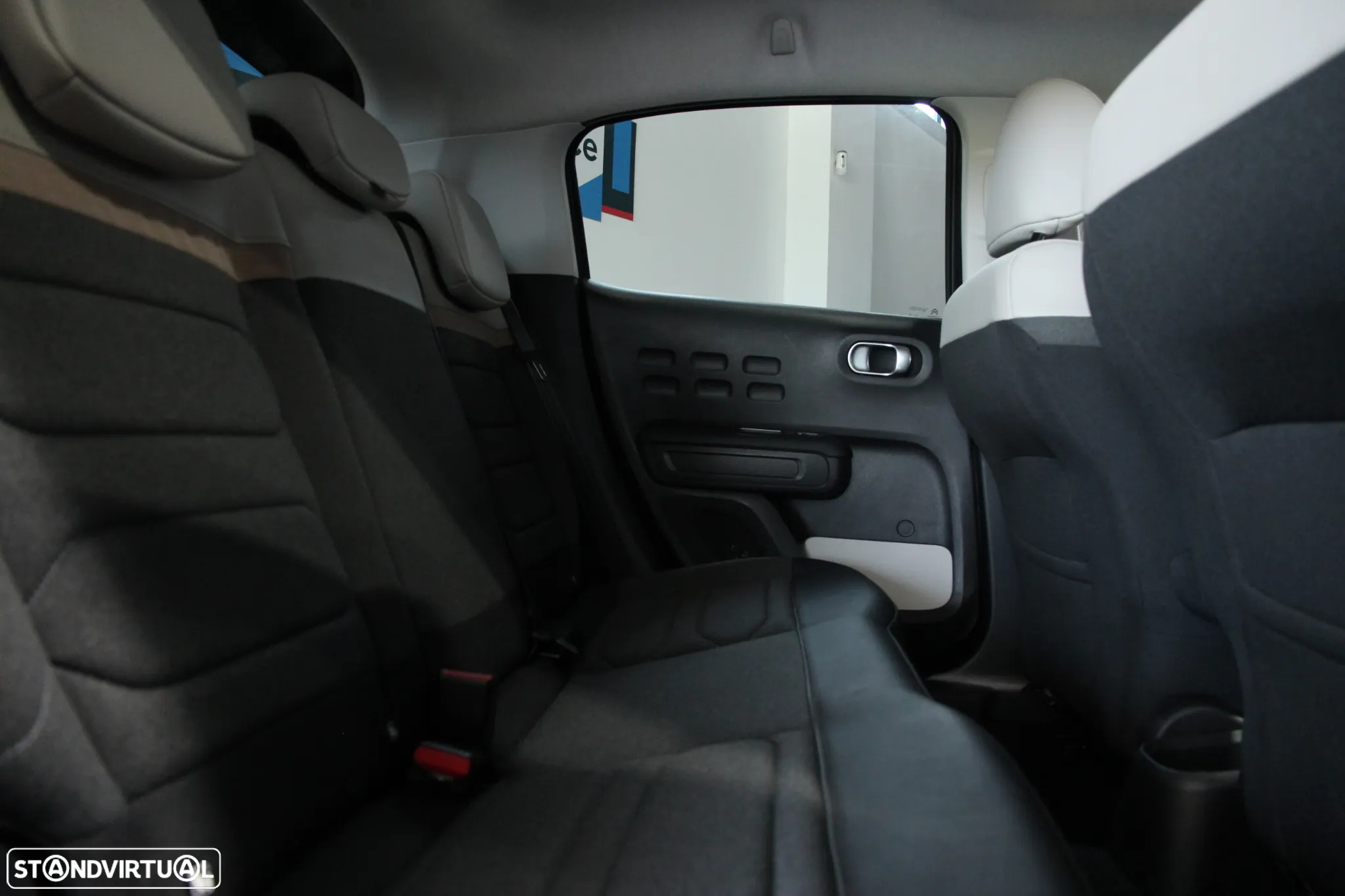 Citroën C3 1.2 PureTech Max - 24