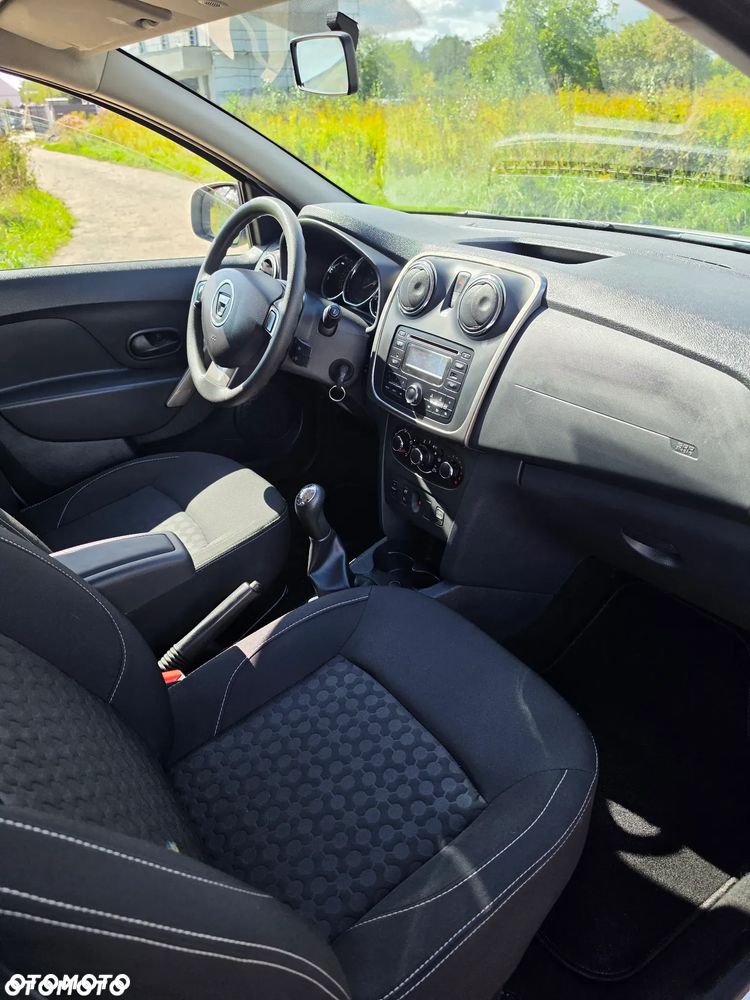 Dacia Sandero 1.2 16V Laureate EU6 - 6