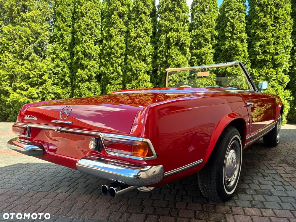 Mercedes-Benz SL - 27