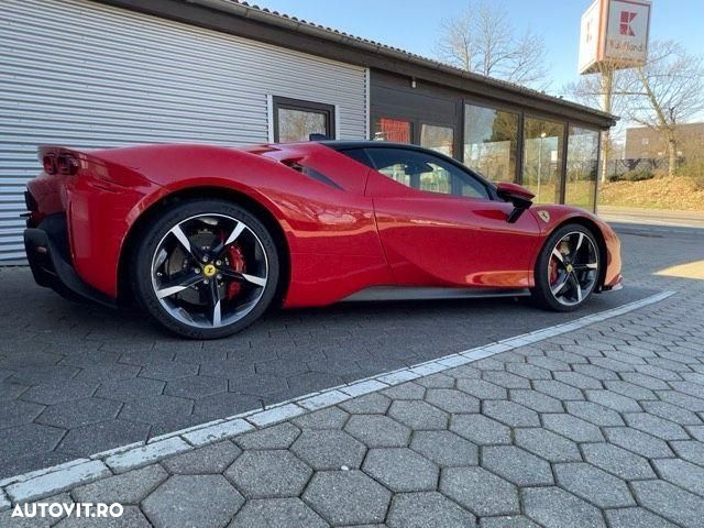 Ferrari SF90 Stradale - 16