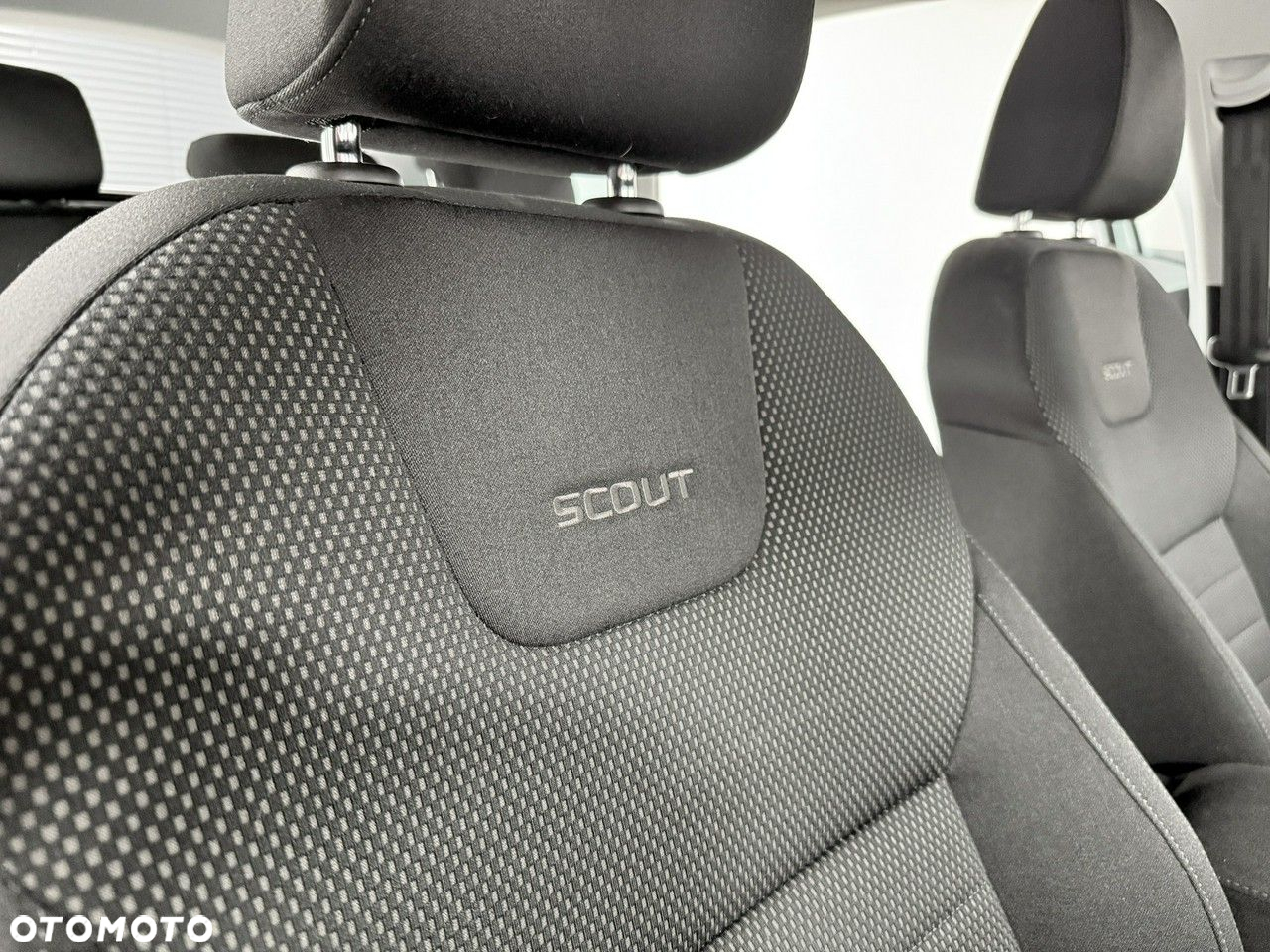Skoda Octavia Combi 2.0 TDI 4x4 DSG Scout - 15
