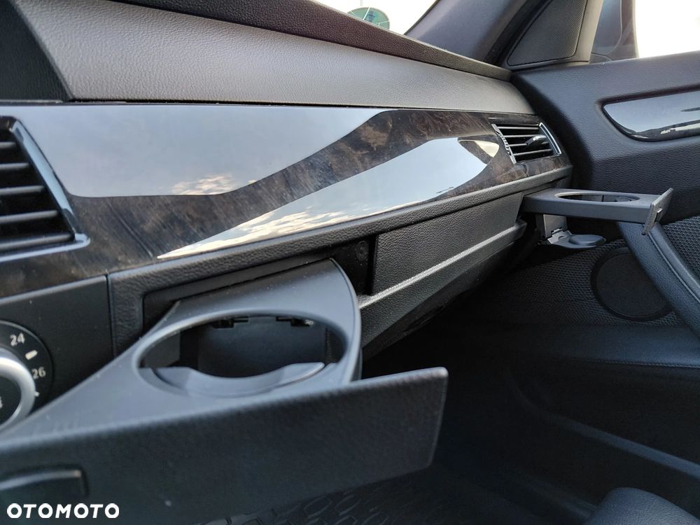 BMW Seria 5 520d Edition Sport - 24