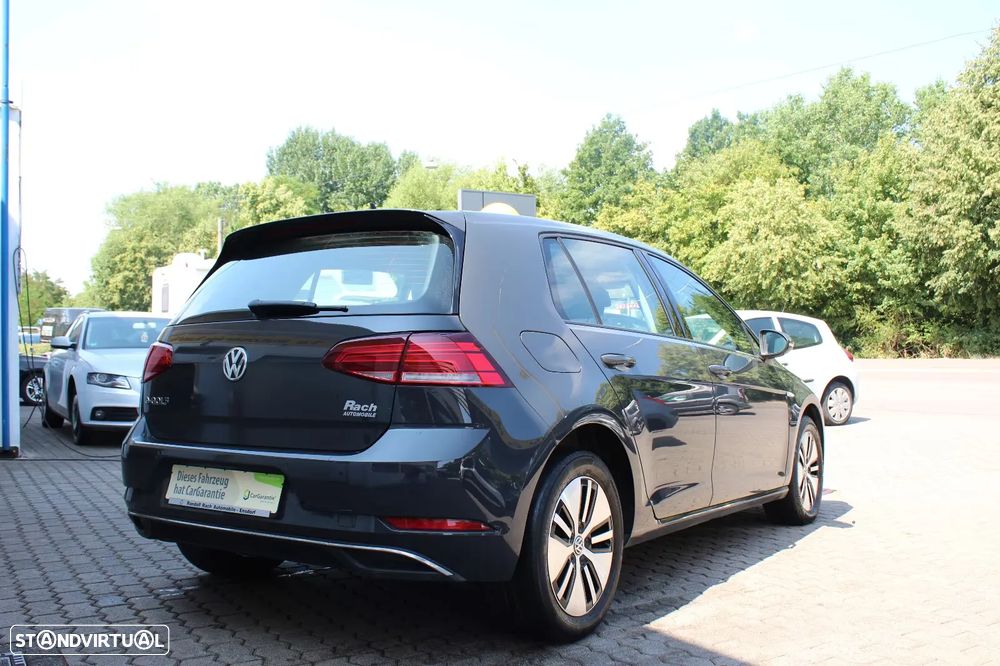 VW e-Golf - 9