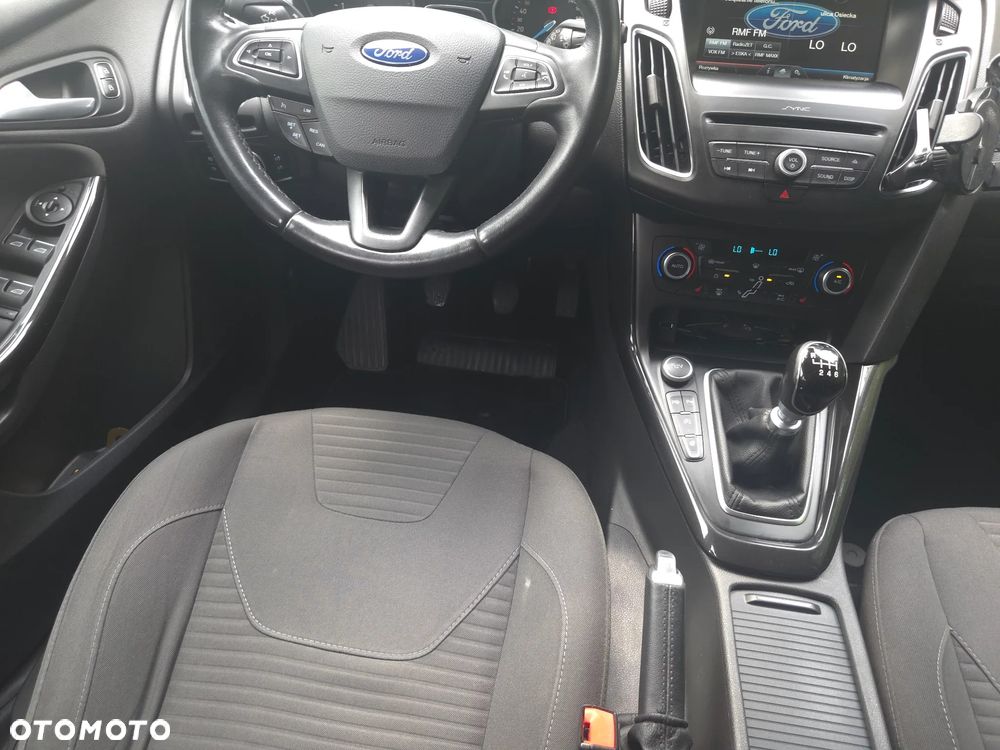 Ford Focus 1.5 TDCi DPF Start-Stopp-System Titanium - 26