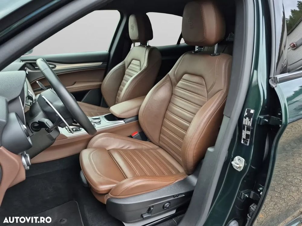 Alfa Romeo Stelvio 2.0 Turbo 16V AT8-Q4 Veloce - 4
