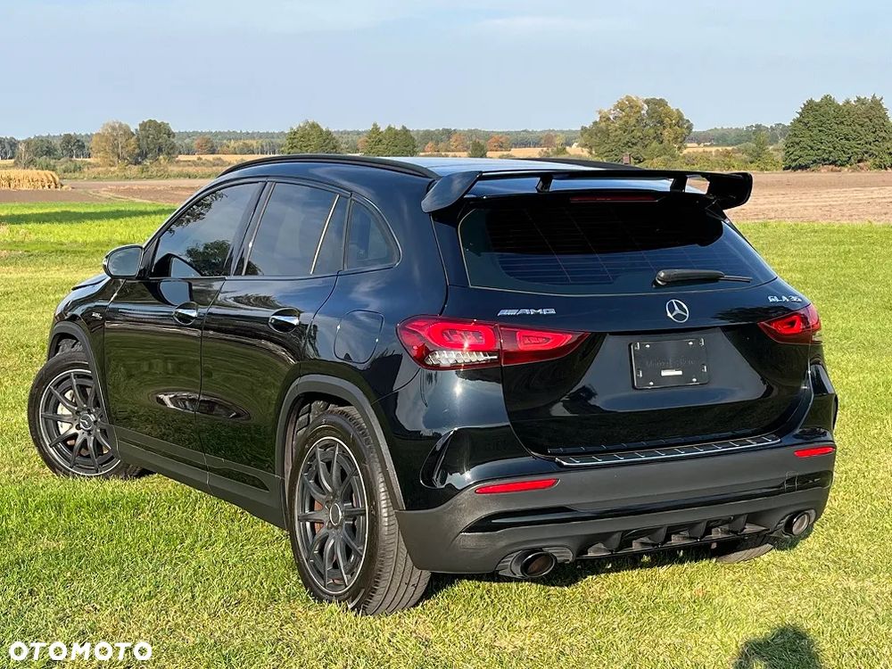 Mercedes-Benz GLA - 6