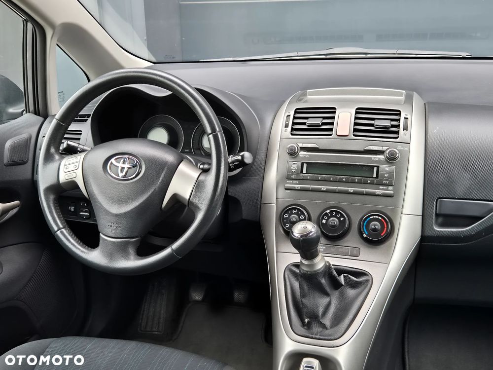 Toyota Auris 1.4 VVT-i Terra - 12