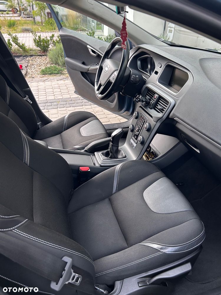 Volvo V40 D2 - 29