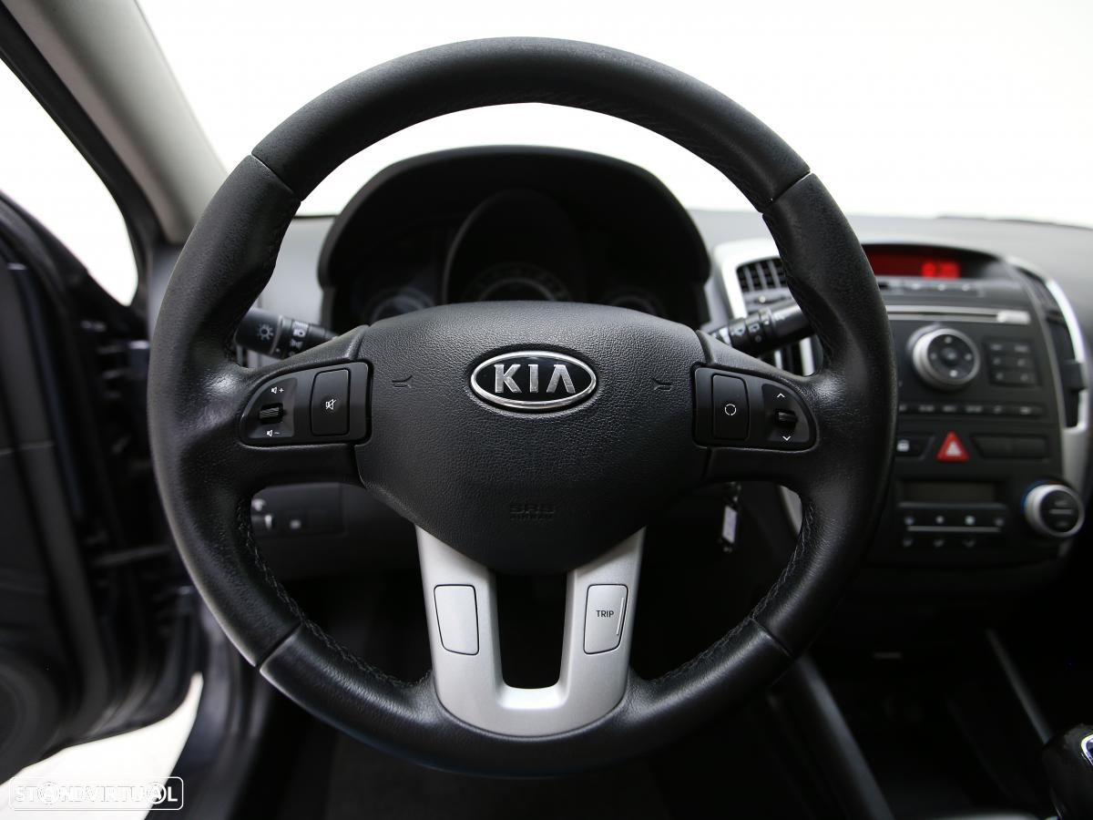 Kia Ceed - 14