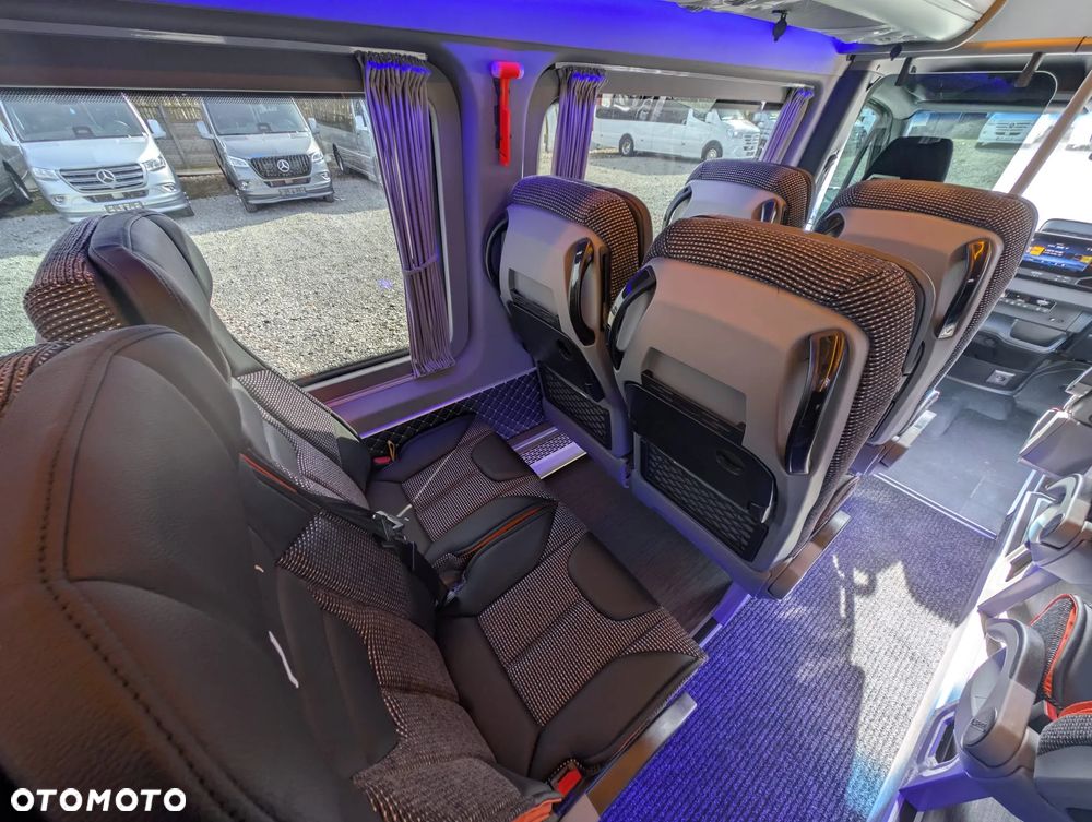 Mercedes-Benz Sprinter 519 - 36