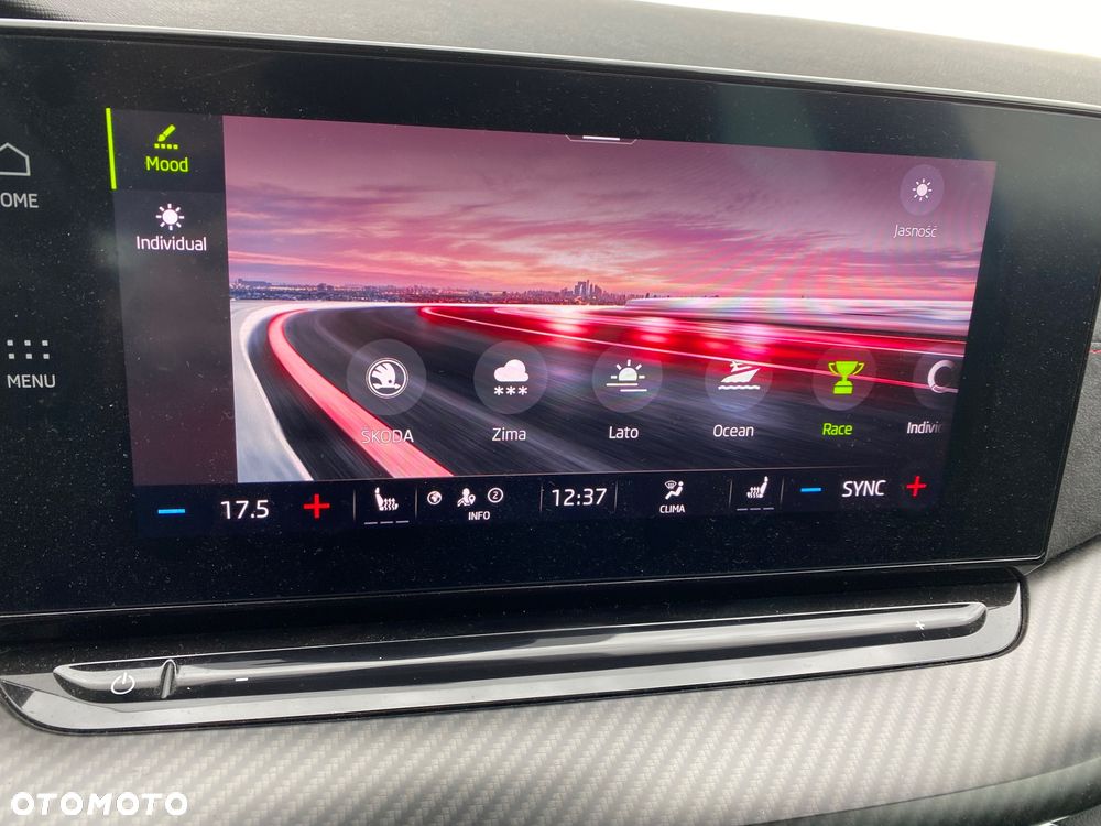 Skoda Octavia 2.0 TSI DSG RS 245 - 29