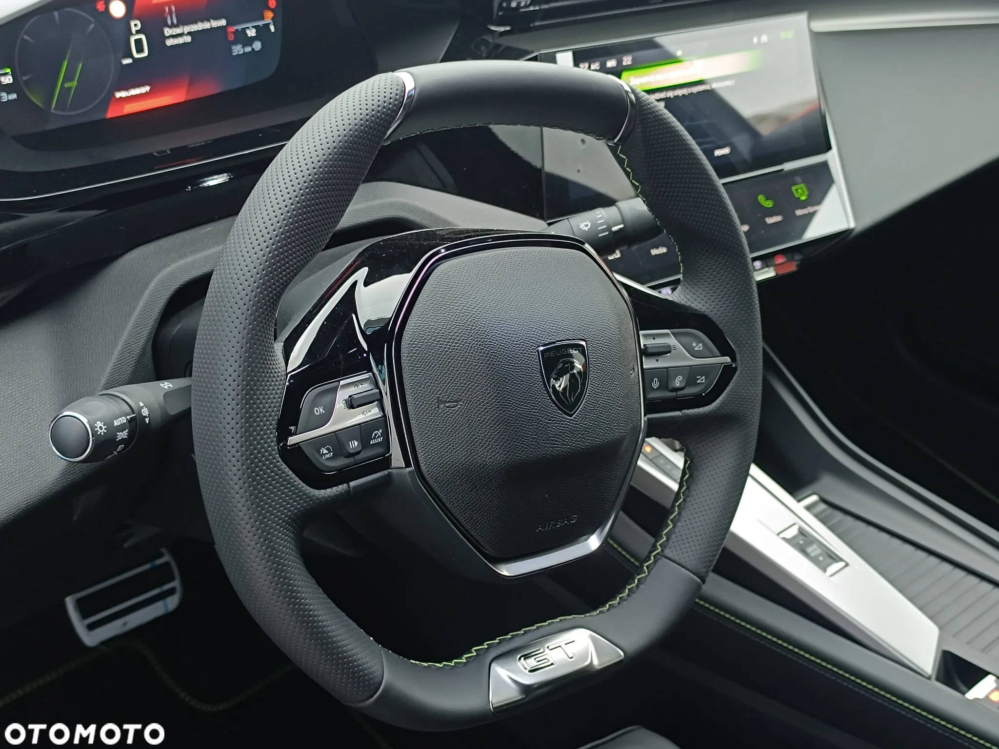 Peugeot 408 - 16