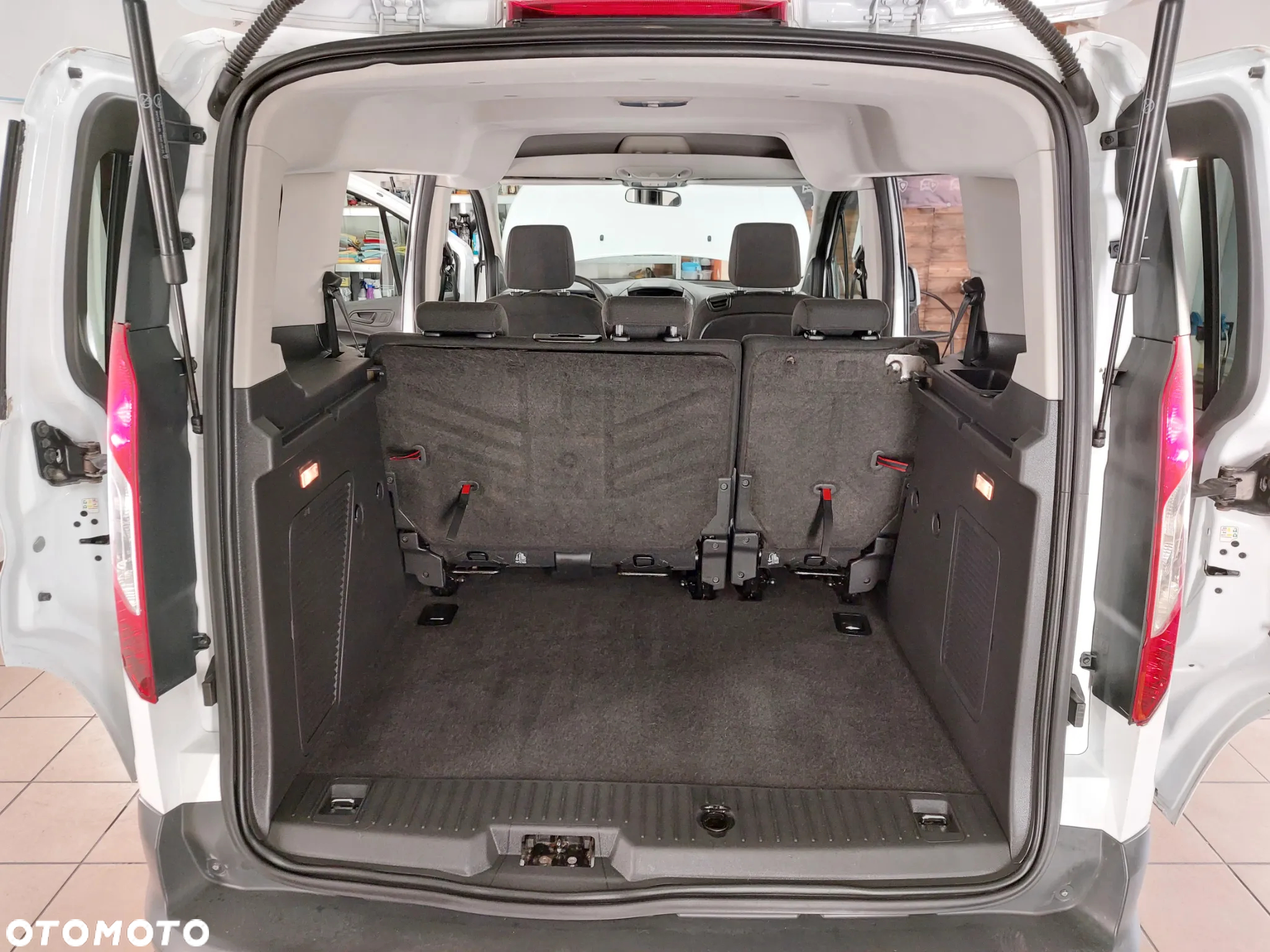 Ford Tourneo Connect 1.5 EcoBlue Trend - 16