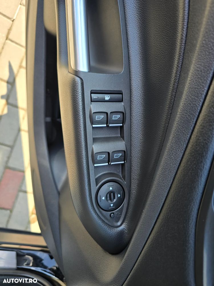 Ford Kuga 2.0 TDCi 2WD Titanium - 8