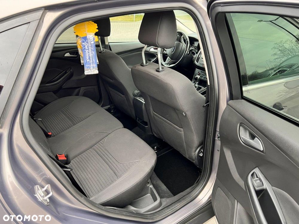 Ford Focus - 11