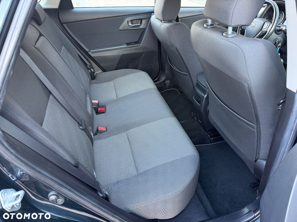 Toyota Auris 1.6 Life+ - 27