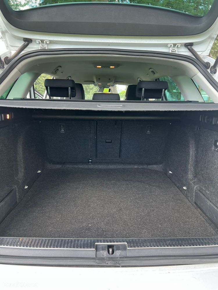 Skoda Superb 2.0 TDI Active DSG - 6