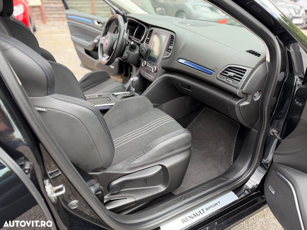 Renault Megane ENERGY TCe 205 EDC GT - 31