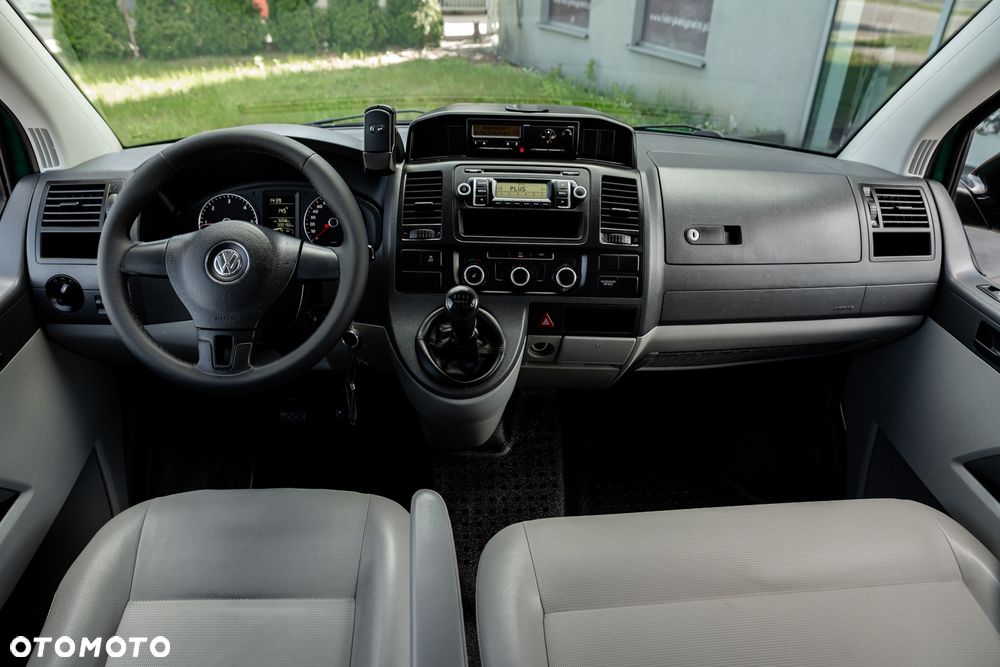 Volkswagen Transporter - 28