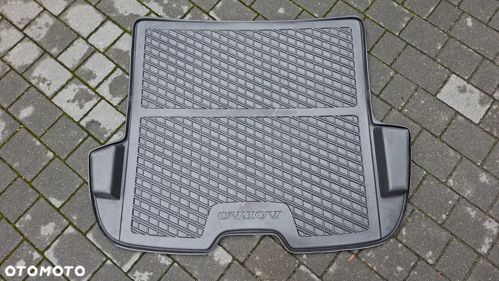 VOLVO V50 04-12 MATA WYKŁADZINA BAGAŻNIKA - 2