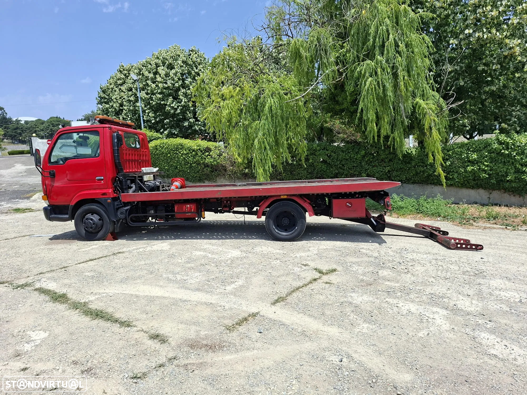Nissan CABSTAR ( PRONTO SOCORRO ) - 3