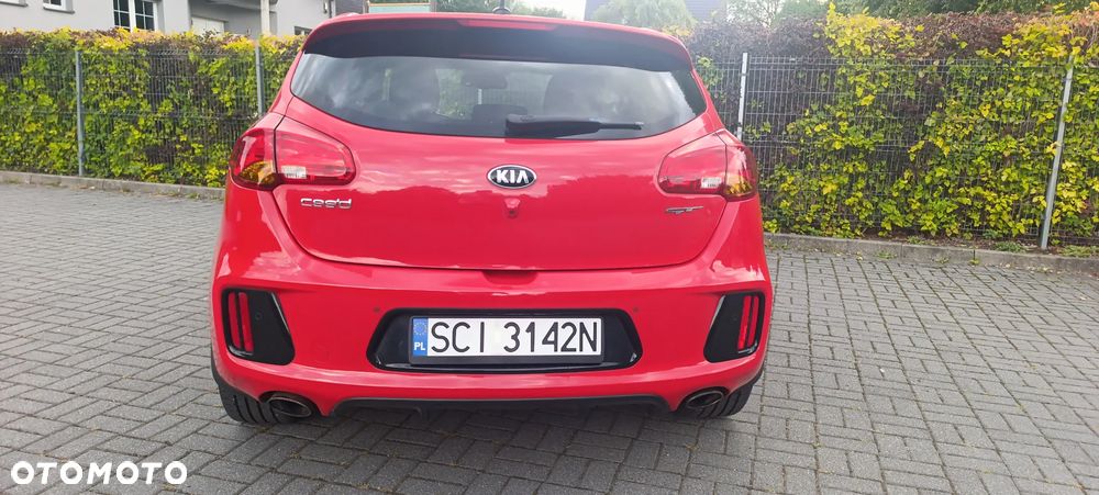 Kia Ceed 1.6 T-GDI GT L - 10