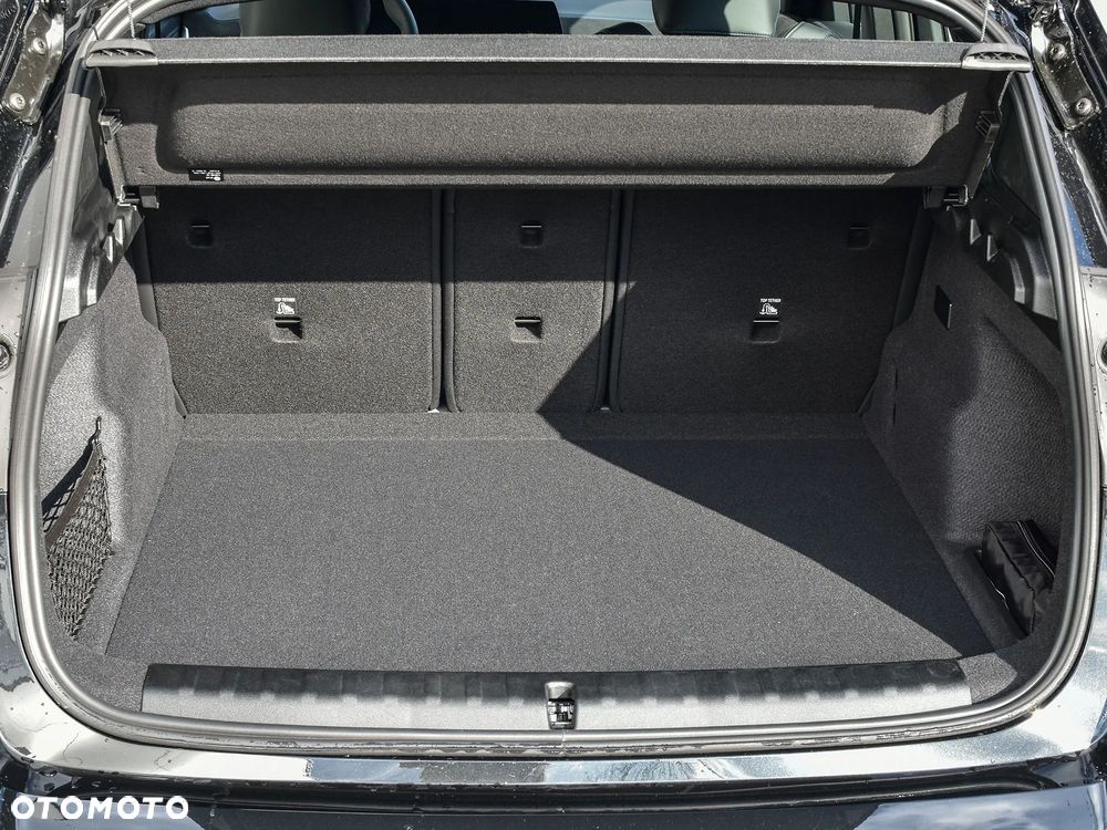 BMW iX1 xDrive30 - 16