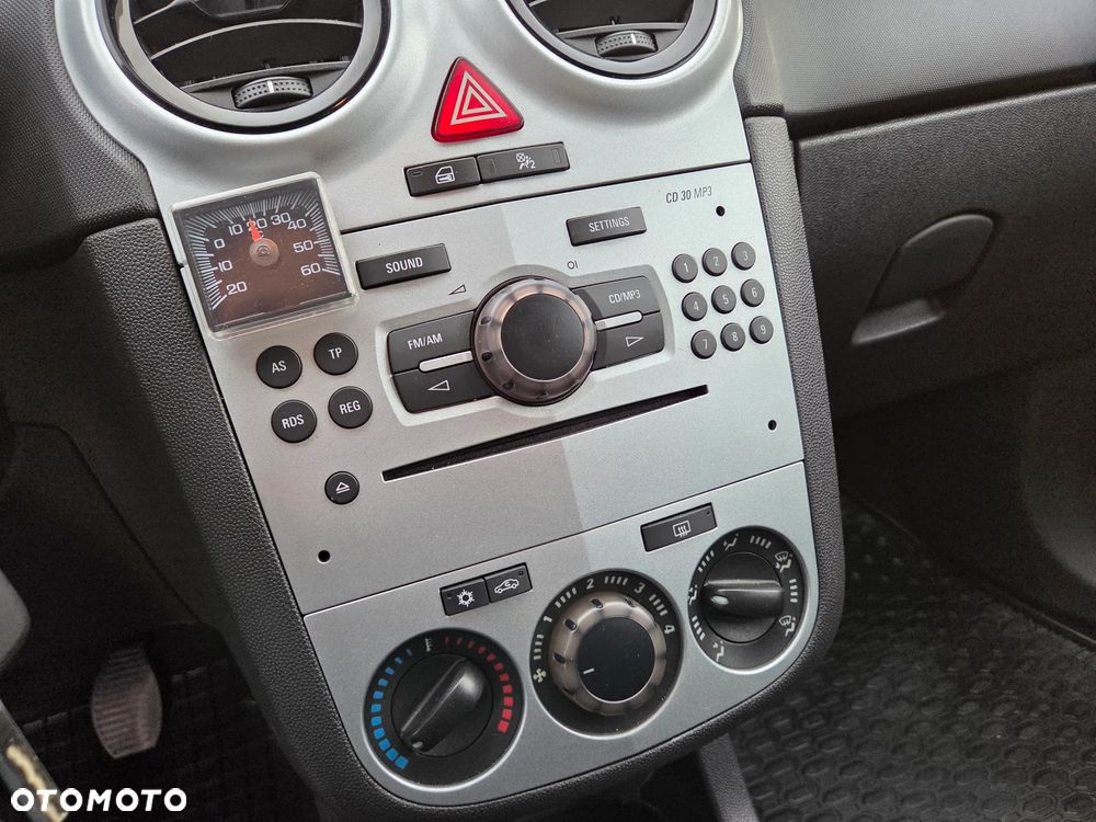 Opel Corsa 1.2 16V Enjoy - 19