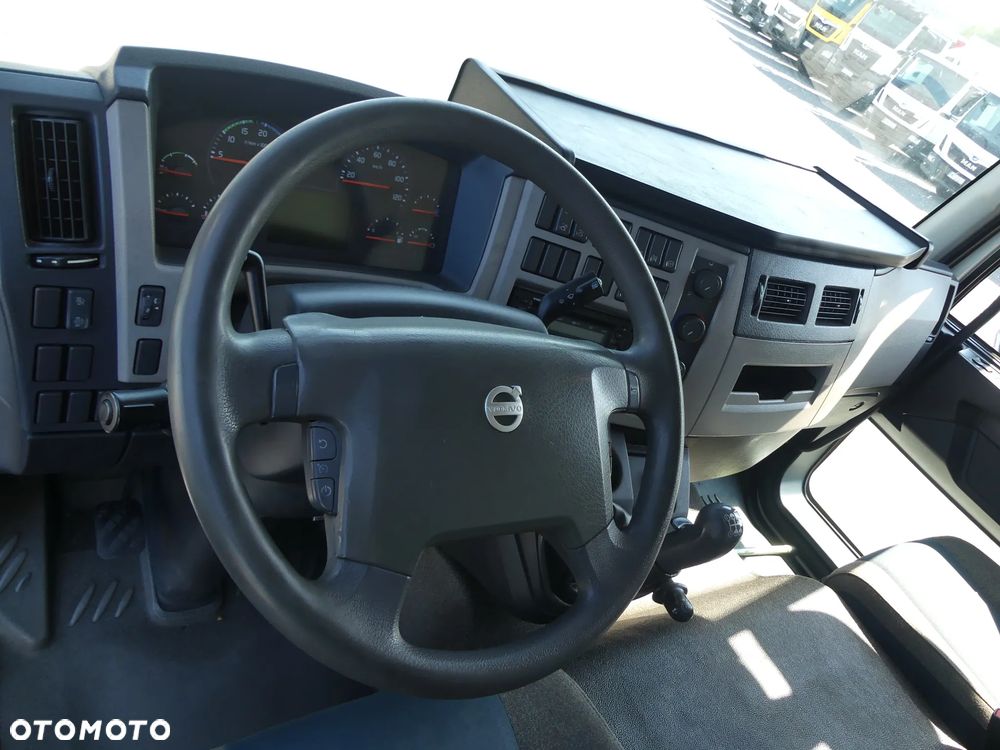 Volvo FL 16.280 / EURO 6 / KONTENER 7.30 / NISKI PRZEBIEG / - 23
