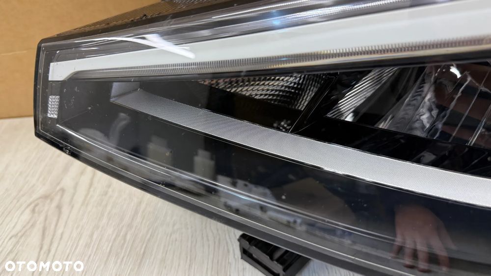 VW ID4 ID.4 LEWA LAMPA PRZÓD FULL LED 11B941005B D643JRO - 2