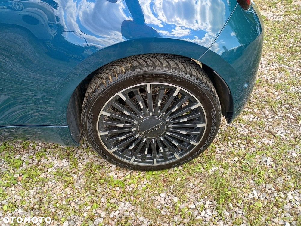 Fiat 500e - 12