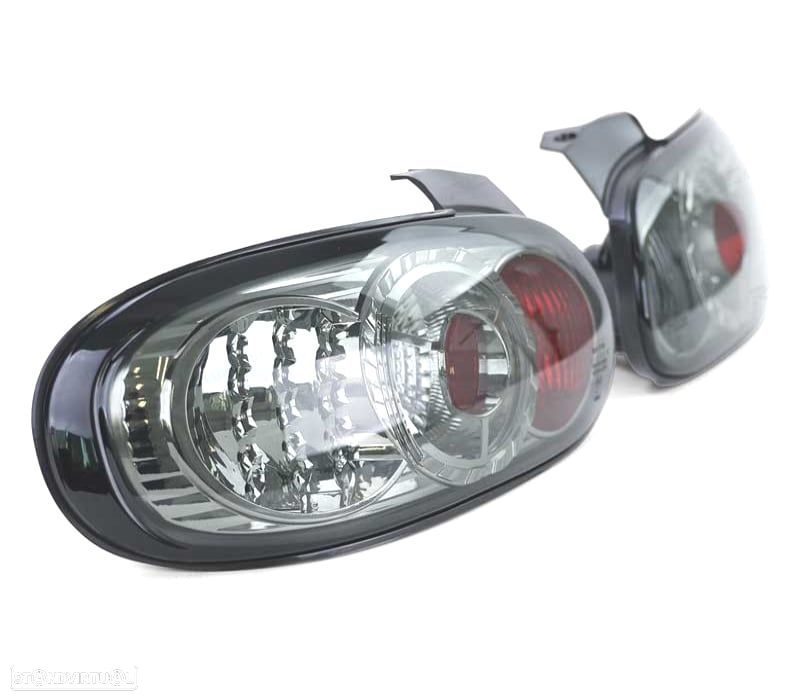 FAROLINS TRASEIROS LED MAZDA MX 5 98-05 FUNDO PRETO - 2