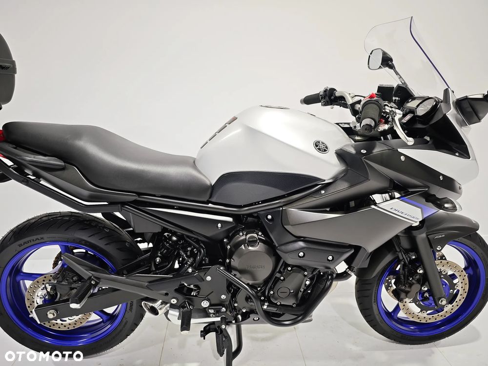 Yamaha XJ - 12