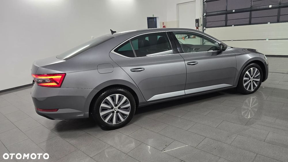Skoda Superb 2.0 TDI SCR Sportline DSG - 3