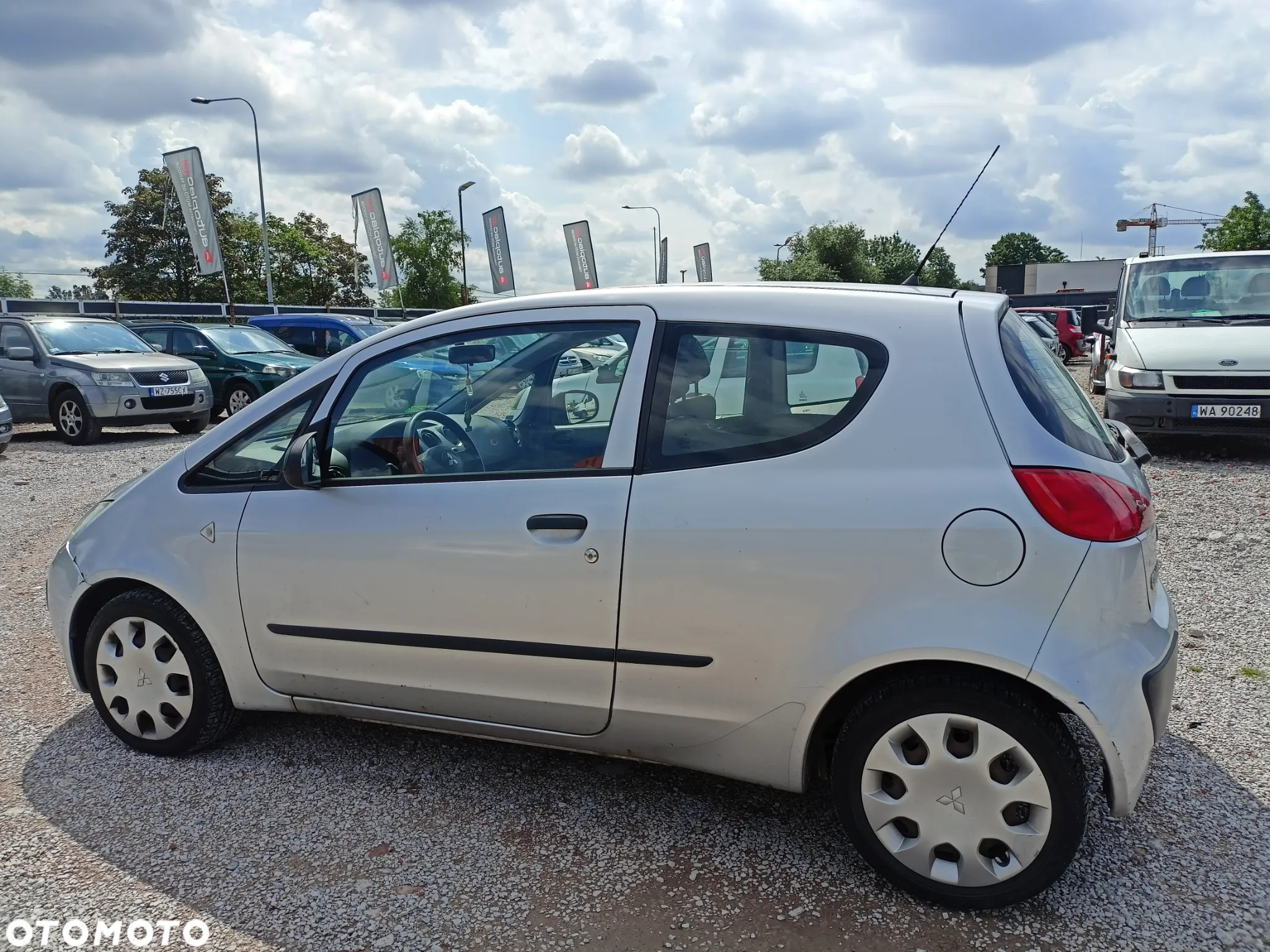 Mitsubishi Colt - 3
