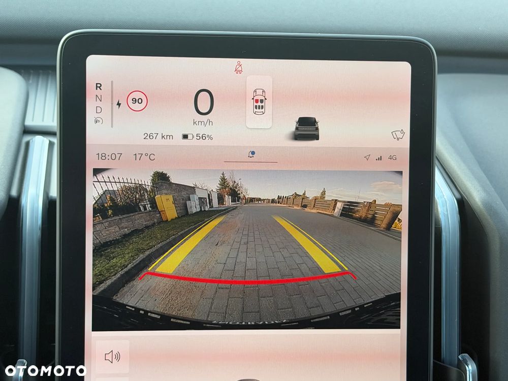 Volvo EX30 Single Motor Extended Range RWD Ultra - 9