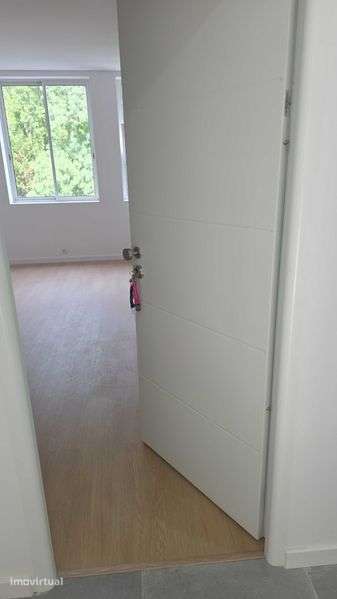 Apartamento arrendamento Belas - Grande imagem: 2/5
