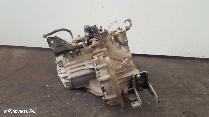 CAIXA VELOCIDADES HYUNDAI LANTRA II 1995 - 3