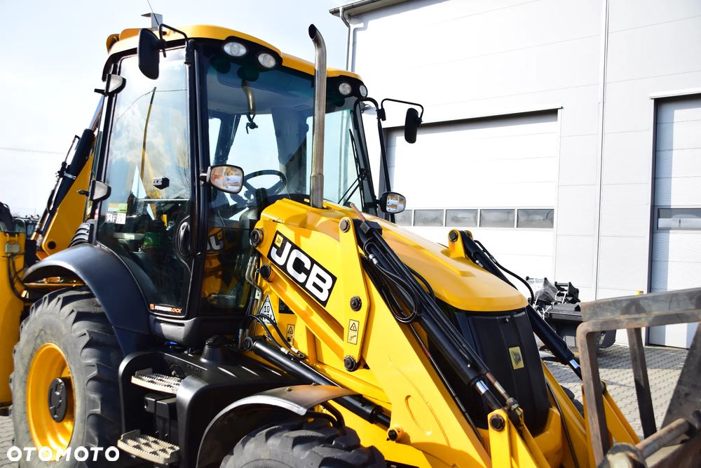 JCB 3CX Sitemaster TURBO 4x4 - 13