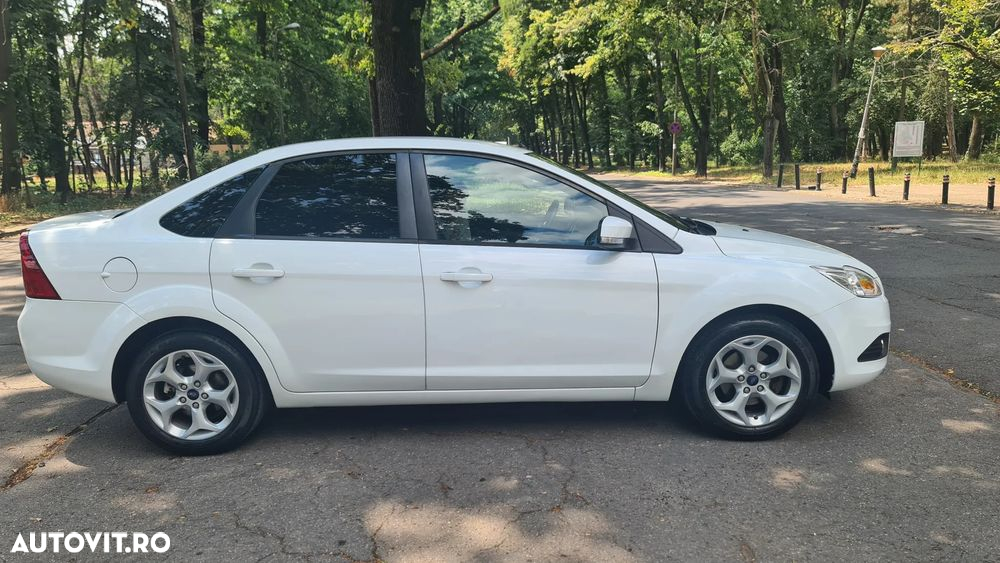 Ford Focus 1.6 Ti-VCT Titanium - 4