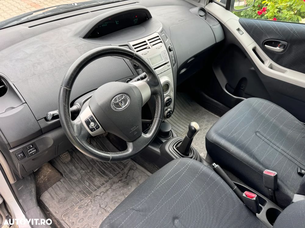 Toyota Yaris 1.4 D-4D Luna - 10