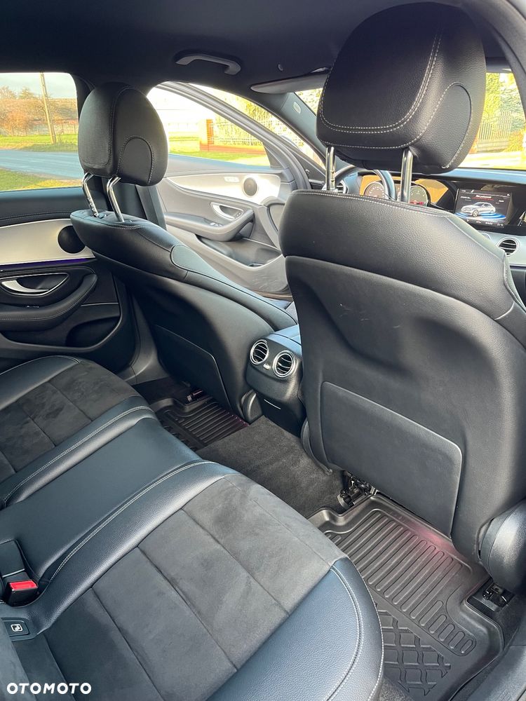 Mercedes-Benz Klasa E 220 d 9G-TRONIC - 14