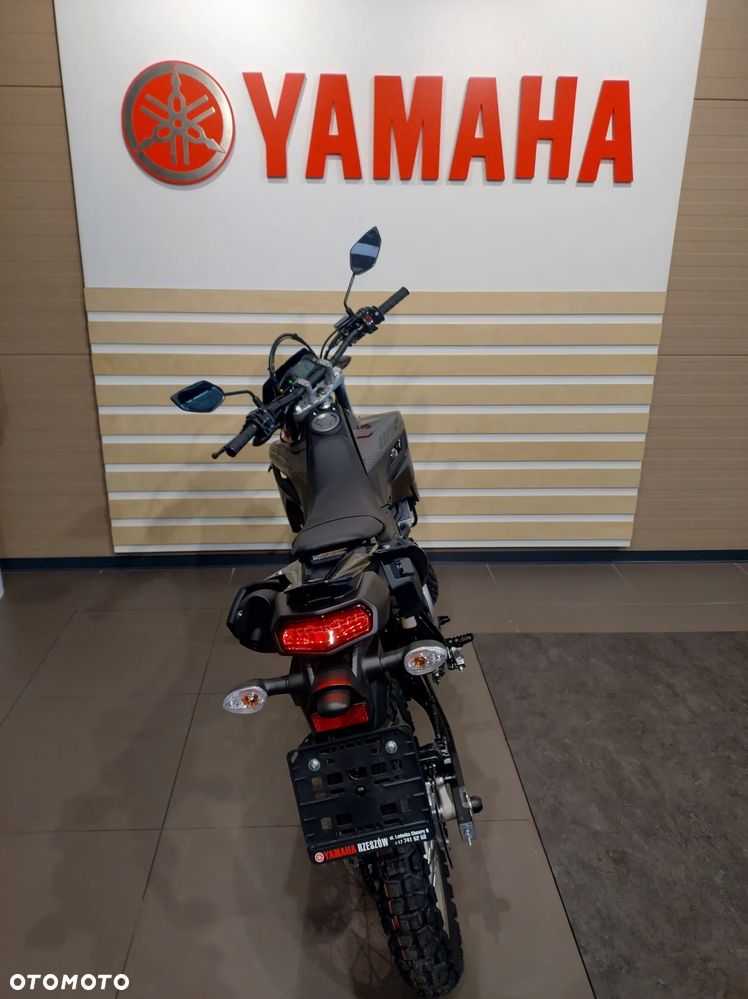 Yamaha WR - 6