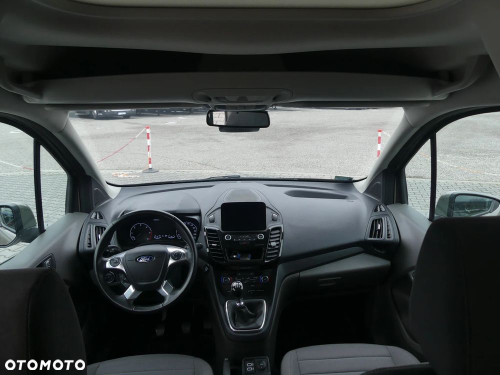 Ford Tourneo Connect - 24